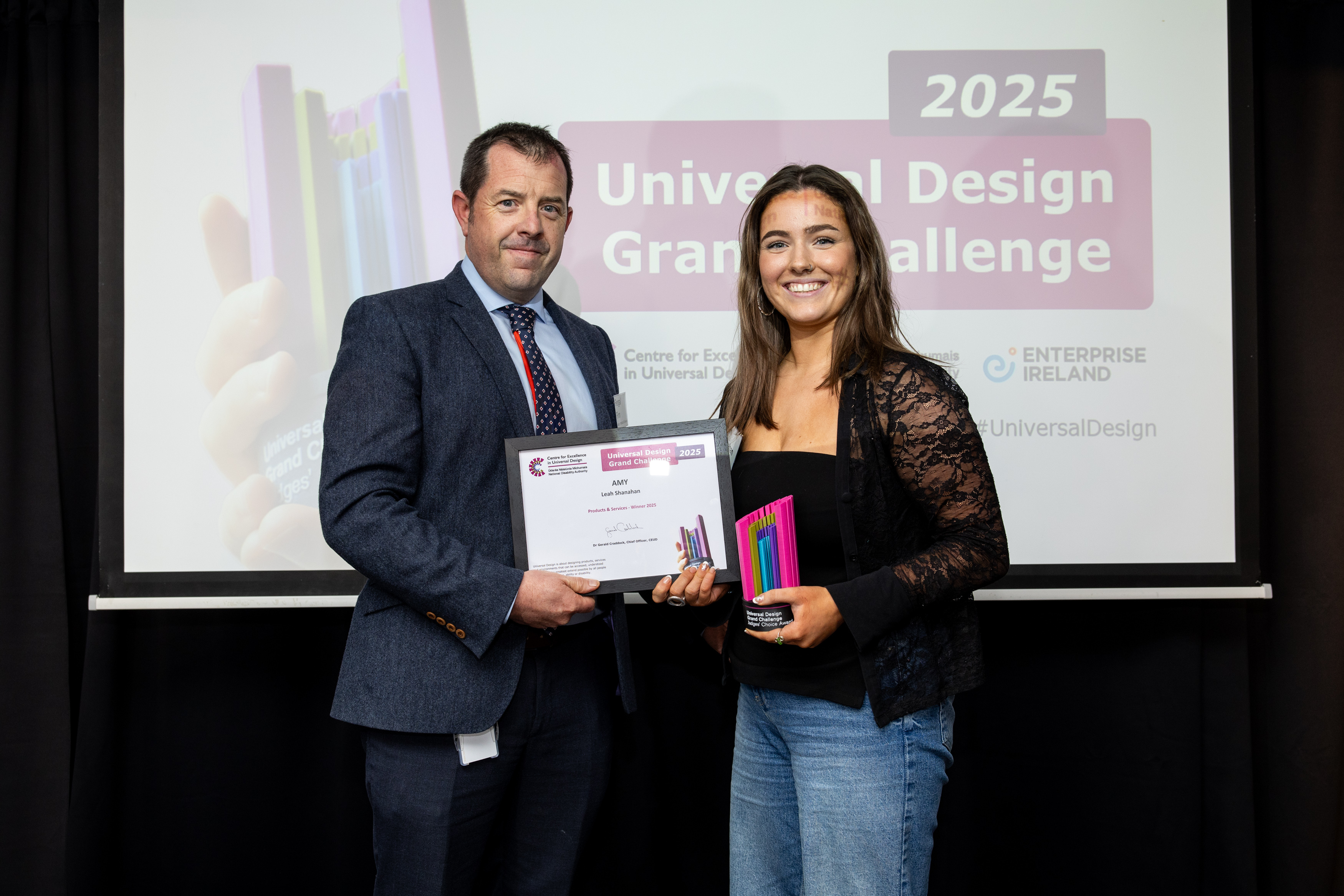 Fergal Finn presenting Leah Shanahan with the Award